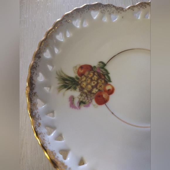 Vintage Pineapple Fruit Theme  Porcelain Tea Saucer Plate - Picture 6 of 9